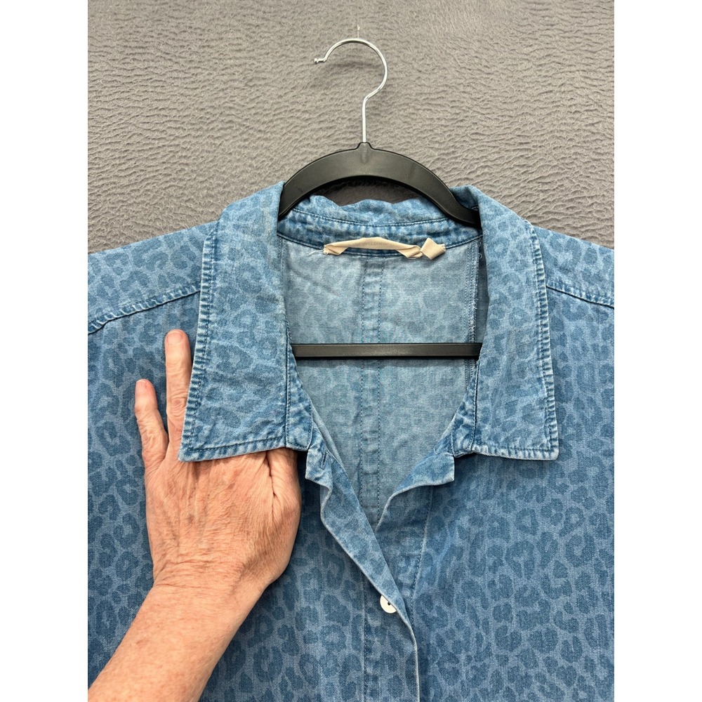 Soft Surroundings Shirt Womens 1X Blue Leopard Print Denim Shirt Roll Tab Sleeve - Picture 3 of 12
